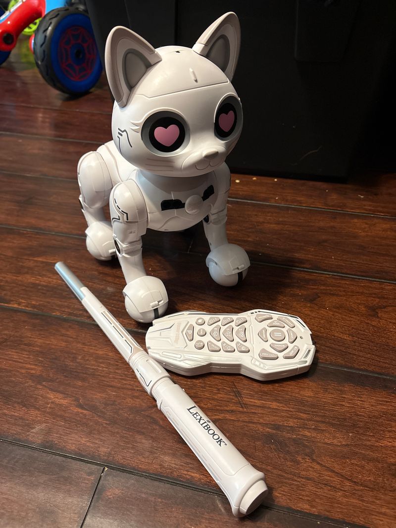 Lexibook interactive Robot cat Comes with remote and wand