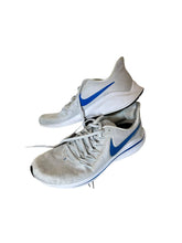 Load image into Gallery viewer, Nike, 10.5, React Zoom Shoes - white EUC Great Condition Nike 10-1/2 (Adult)
