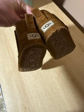 Load image into Gallery viewer, Uggs brown ugg boots 4-1/2 (Toddler)
