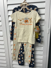Load image into Gallery viewer, Chick pea Halloween pjs 4 pc NWT dogs 4T
