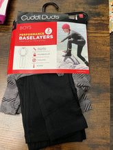 Load image into Gallery viewer, Cuddl Duds NWT Black/gray 2 pc set 4T
