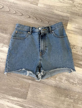 Load image into Gallery viewer, Everlane Super High-Rise Denim Cutoff Shorts Women's 4

