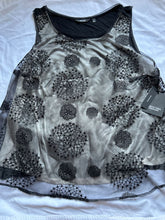 Load image into Gallery viewer, Simply Vera Verawang NWT pure night lace front tank top Women's - XXL
