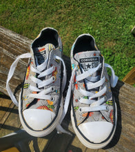 Load image into Gallery viewer, Converse chuck Taylor's all star low style Gray boys converse shoes with bugs all over them 11 (Lil' Kid)
