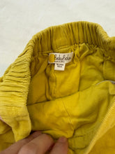 Load image into Gallery viewer, Boden mini boden shorts good condition 18 Months
