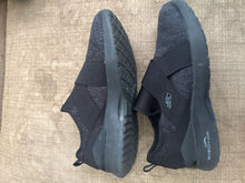 Load image into Gallery viewer, Sketchers Foam black Skech-Air 7-1/2 (Adult)
