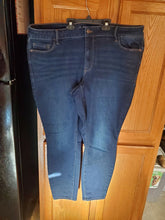Load image into Gallery viewer, Old navy pop icon skinny mid rise NWOT dark denim womens jeans mid rise pop icon skinny Women's 20
