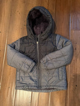 Load image into Gallery viewer, North Face, charcoal grey, reversible winter coat Sherpa lined 4T
