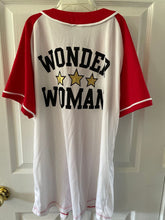 Load image into Gallery viewer, Wonder Woman Baseball style shirt Med Wonder Woman shirt nice condition Women's - M
