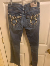 Load image into Gallery viewer, 30 L is the size on tag  low rise fit Like new Women's 10
