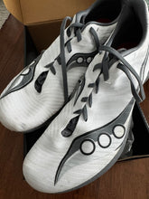 Load image into Gallery viewer, Saucony track spikes, worn 4 meets, like New  9 (Adult)
