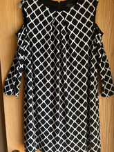 Load image into Gallery viewer, Tahari Blk and white. Cold shoulder sleeves Women's 16
