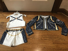 Load image into Gallery viewer, 2025 Demon Hunters RUMI Costume Size 5-6 Size 5-6 Demon HuntersRUMI Costume Retails $40+ 5T
