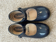 Load image into Gallery viewer, footmates  11 (Lil' Kid)
