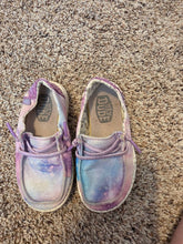 Load image into Gallery viewer, Hey Dudes Purple tie dye 8 (Toddler)
