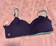 Load image into Gallery viewer, Bleuet reversible petal padded bra like new  12
