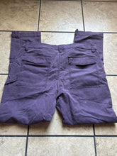 Load image into Gallery viewer, Cabi Purple pants EUC Women's 10
