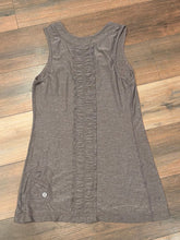 Load image into Gallery viewer, Lululemon No tag tank Women's - M
