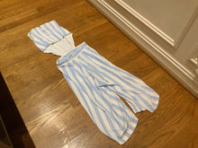 Load image into Gallery viewer, NWT CBR capri pants romper cut out in the back  Women's - M
