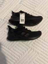 Load image into Gallery viewer, Adidas Black Kaptir Shoe / NWT 7 (Big Kid)
