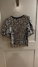 Load image into Gallery viewer, BNWT sequins top Black and silver sequins top Women's - M
