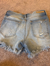 Load image into Gallery viewer, Cello Xl cello Jean shorts with hidden buttons Women's - XL
