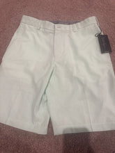 Load image into Gallery viewer, Walter Hagen Green seersucker golf shorts with tags 34
