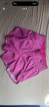 Load image into Gallery viewer, Lululemon Hot pink heathered Hotty hots size 4 no liner Women's - S
