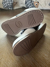 Load image into Gallery viewer, Footmates NIB black and white size 11  11 (Lil' Kid)
