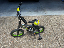Load image into Gallery viewer, Kids Huffy Rock It 12 in Bike Great used condition w training wheels Ride-On Toy
