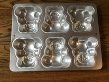 Load image into Gallery viewer, Wilton 6 Bear Mold Cake Pan-Retails $19.99 Wilton Like New 6 Bear Mold Cake Pan

