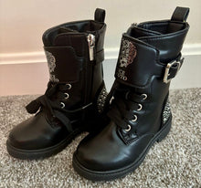 Load image into Gallery viewer, NEVER WORN Vince Camaro Boots Laces and zipper, never worn 9 (Lil' Kid)
