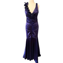 Load image into Gallery viewer, Xscape, size 10, purple prom dress, NWT Xscape, purple prom dress, size 10, full length, formal, NWT Women's 10
