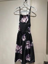 Load image into Gallery viewer, Fancyinn Womens floral dress, XL, NWT Women's - XL
