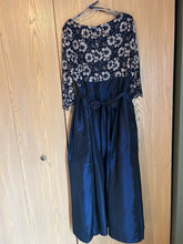 Load image into Gallery viewer, Jessica Howard Navy and gold formal dress, EUC Women's - XXXL
