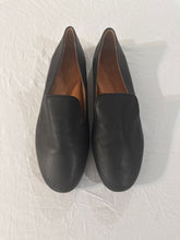 Load image into Gallery viewer, Kenneth Cole Black Gentle Soles NWOT 10 (Adult)
