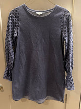 Load image into Gallery viewer, Kenzie sweatshirt style dress Navy With lace sleeves Women's 6
