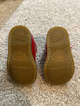 Load image into Gallery viewer, Footmates NIB Candy apple red dress shoes 2 (Infant Shoe)
