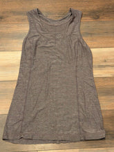 Load image into Gallery viewer, Lululemon No tag tank Women's - M
