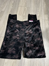 Load image into Gallery viewer, Mixit NWT full length leggings flowers all over soft velvety like Women's - XL
