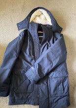 Load image into Gallery viewer, Abercrombie &amp; Fitch winter coat Navy with attached hood, fur trim is attached by snaps Men's - S
