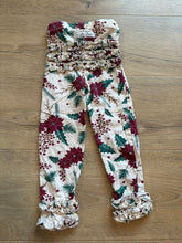 Load image into Gallery viewer, Ruffle Butts Leggings Christmas Worn a few times 2t/3t 3T
