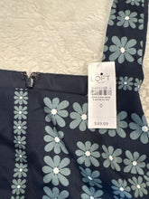 Load image into Gallery viewer, Loft NWT Loft dress size 0 zip up and ties in the back Women's XXS (00-0)
