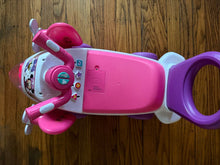 Load image into Gallery viewer, Kiddie land Very good condition, barely used Ride-On Toy
