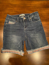 Load image into Gallery viewer, Mudd Jeans shorts 12
