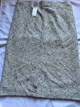 Load image into Gallery viewer, Ann Taylor NWT Cream and black specks skirt, split in back Women's - L

