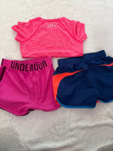 Load image into Gallery viewer, Under Armour YSM 2 shorts 1 top 5T
