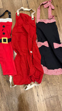 Load image into Gallery viewer, 3 aprons 3 aprons
