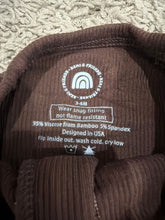 Load image into Gallery viewer, Remi&amp;Friends Bamboo brown ribbed pjs 3 Months
