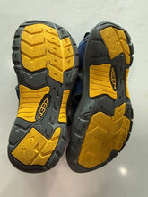 Load image into Gallery viewer, Keen Kids 5, navy blue washable sandals, LIKE NEW 5 (Big Kid)
